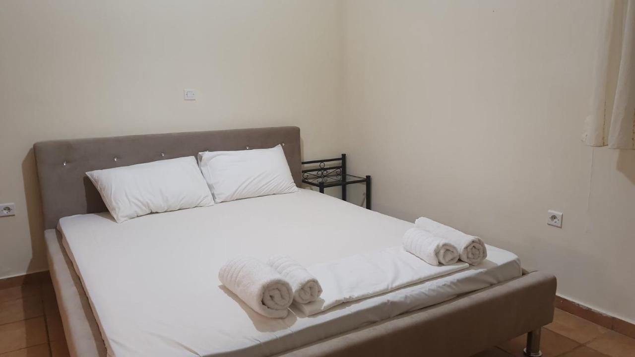 Appartamento Frigano 1 Stoúpa Esterno foto